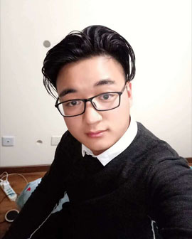 設計總監 —— 張先生 設計總監 —— 張先生